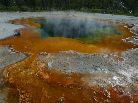 Yellowstone: smaragdinis baseinas